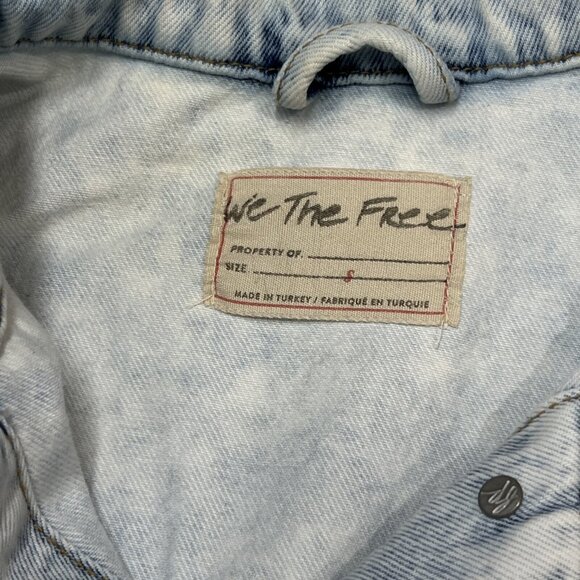 We The Free‎  Denim Jacket Womens S Distressed Light Wash Oversized Trucker Boho - Picture 7 of 10